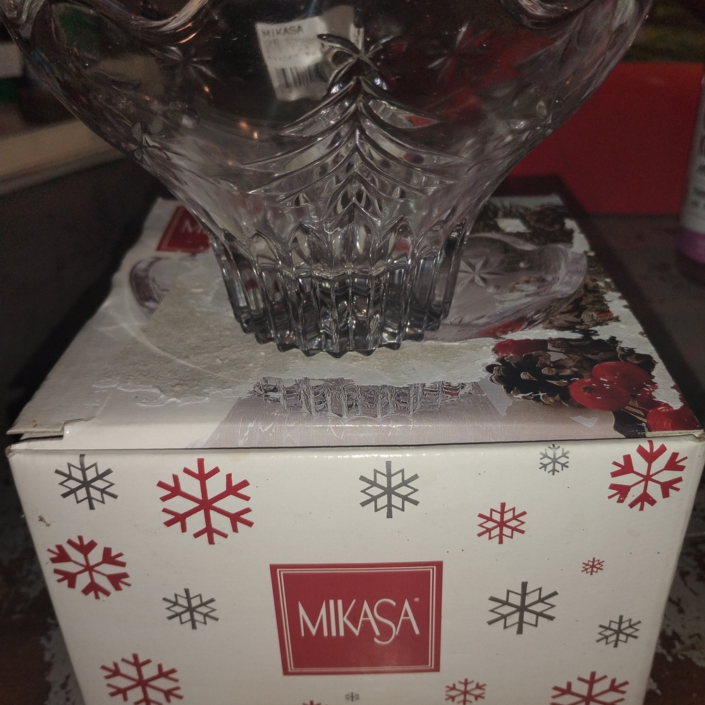 Mikasa Christmas Night Crystal Bowl